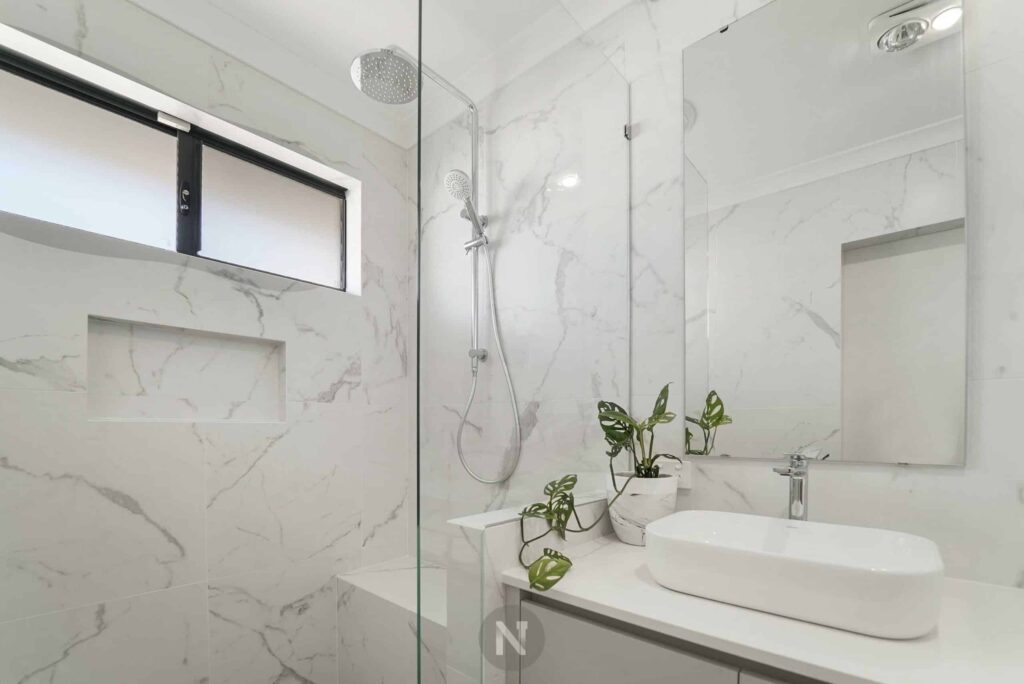 luxury hampton style bathroom