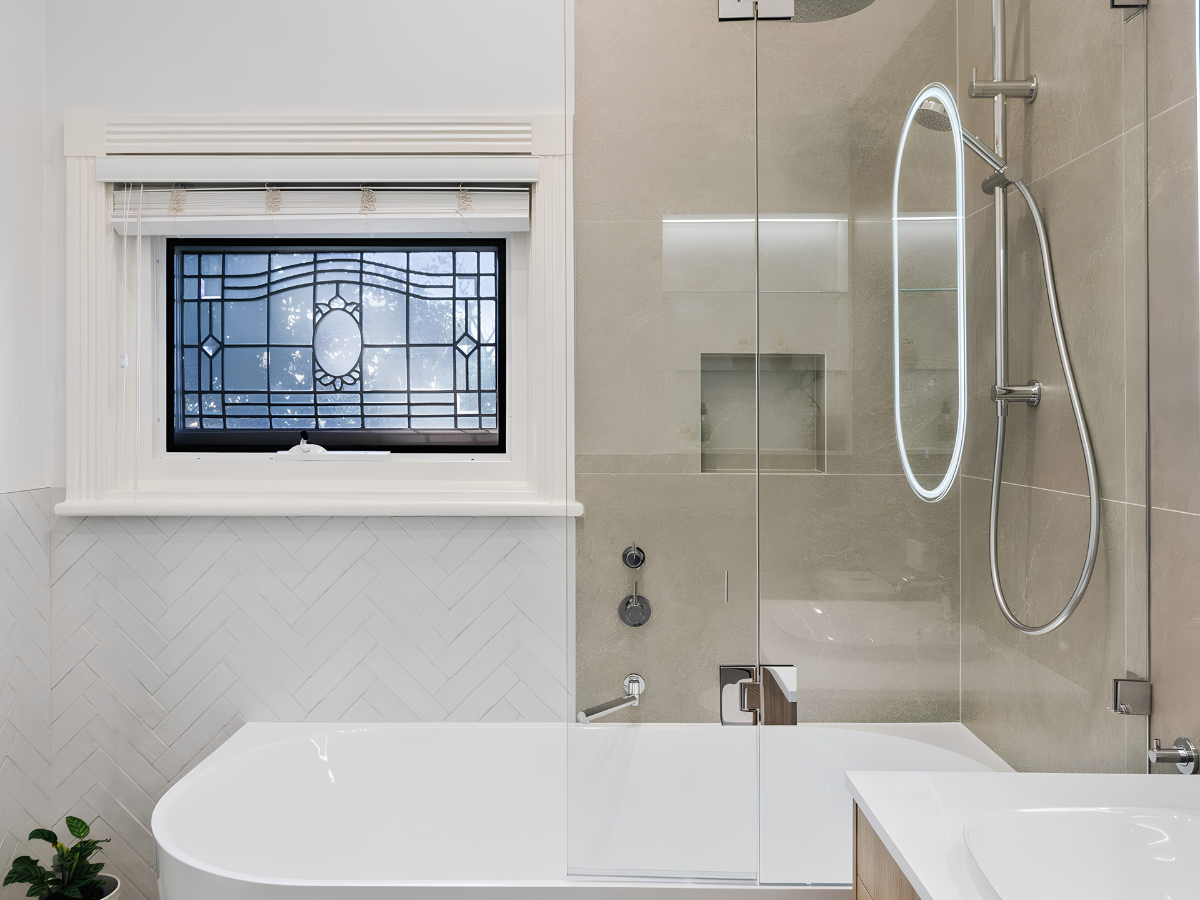 Combined Shower & Bath Tubs