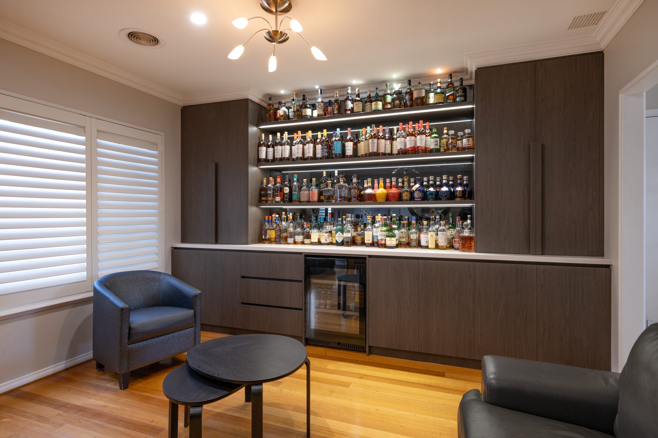 dianella bar renovation