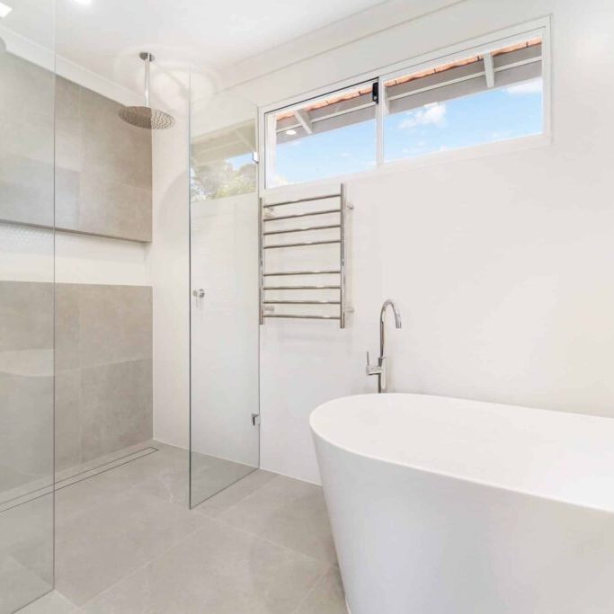 hamptons bathroom